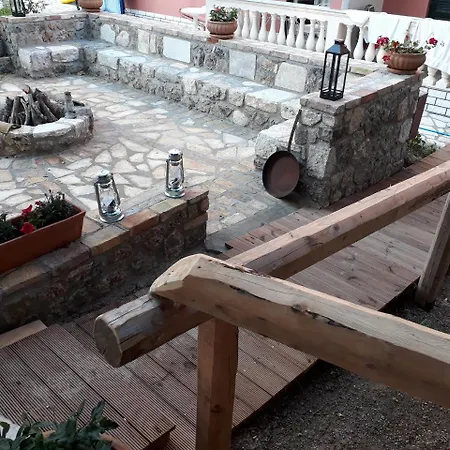 Pierhouse Yachting Gouviá