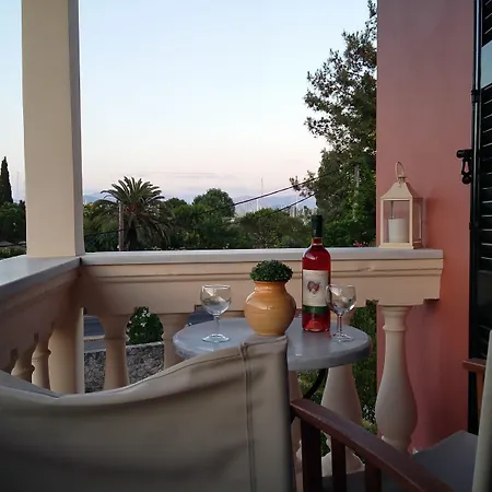 Pierhouse Yachting 3*