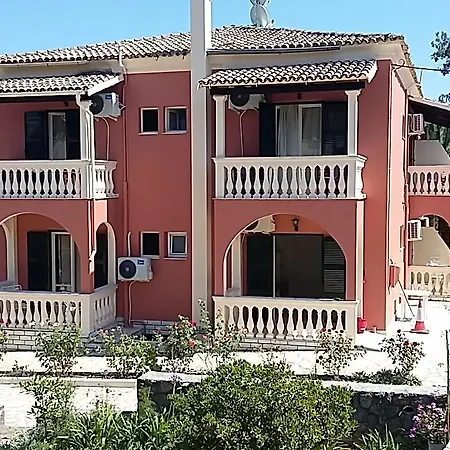 Pierhouse Yachting شقة فندقية جوفيا