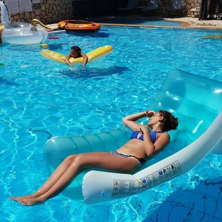 Апарт-отель Pierhouse Yachting 3*