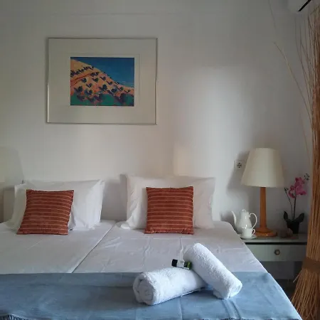 Pierhouse Yachting Апарт-отель 3*